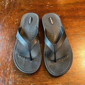 Okabashi flip flops arch support size M/L 8